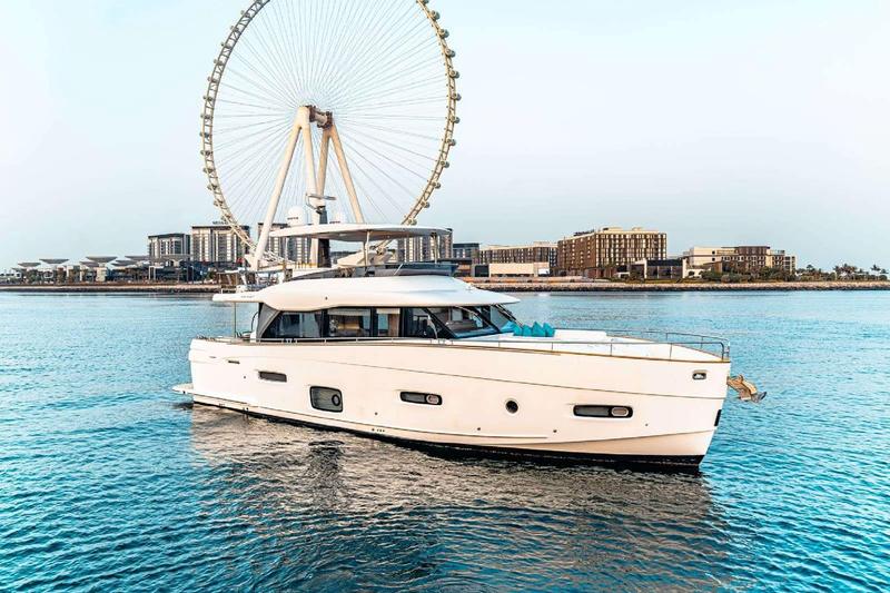 Azimut Magellano 66 off Bluewaters Island